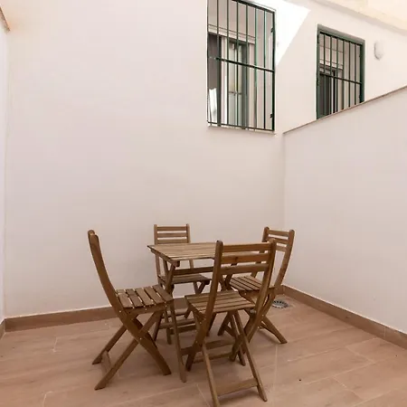 Fun Building By Homeabout Appartamento Málaga