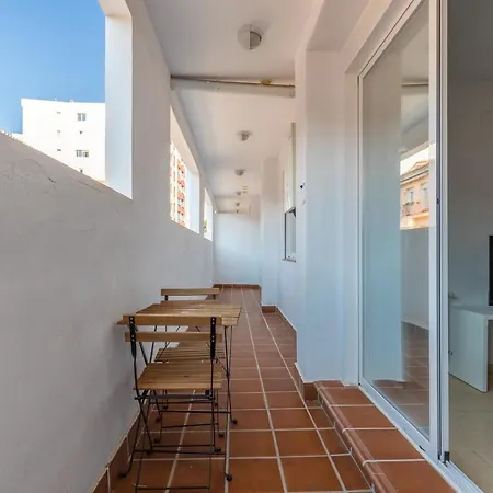 Fun Building By Homeabout Appartement