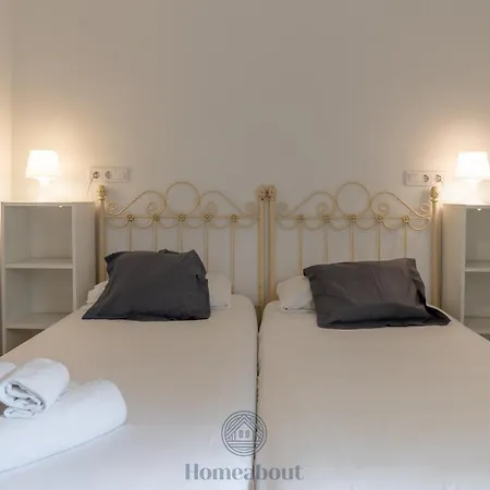Fun Building By Homeabout Appartement