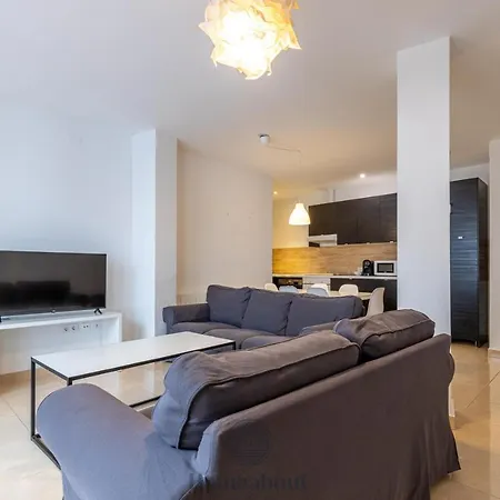 Fun Building By Homeabout Appartement *